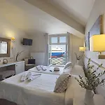 בית הארחה Esperance 1 ארמופוליס