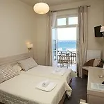 Esperance 1 3* ארמופוליס