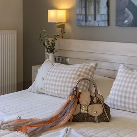 Esperance 1 בית הארחה 3*