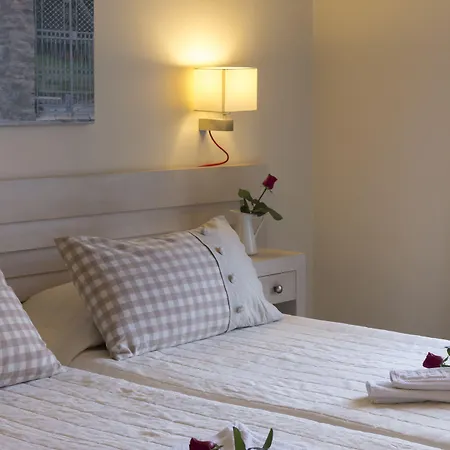 Esperance 1 בית הארחה